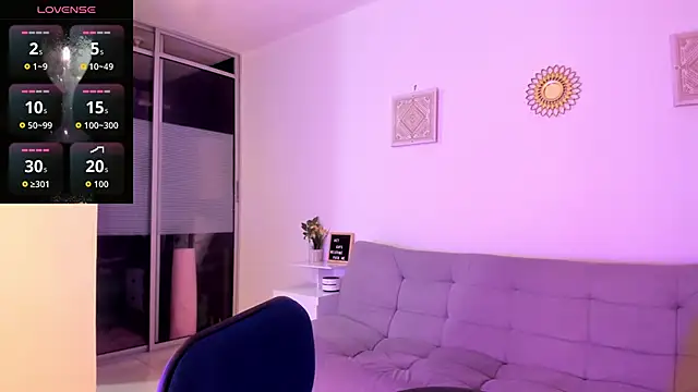 emily-777 online show from 15, 12, 2025