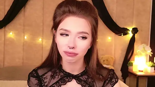 Sierra Fane online show from 19, 10, 2025