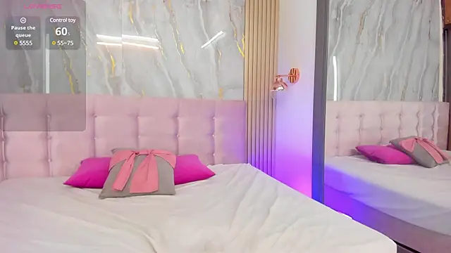 SalomeeHills online show from 20, 3, 2025