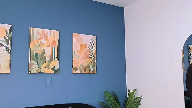 Zamira Taylor online show from 12, 9, 2025