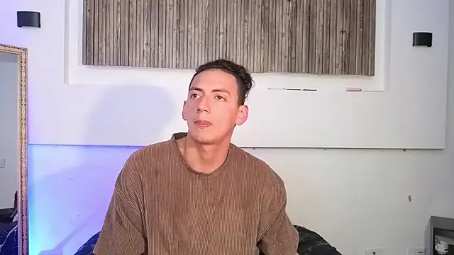 aron and paula online show from 11, 11, 2025