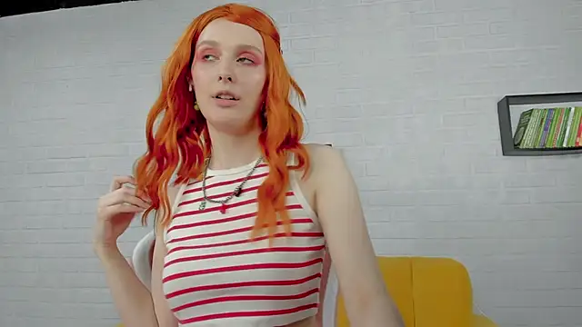 Snapshot of KristinMoore chatting on 26, 2, 2025 KristinMoore online show from 26, 2, 2025