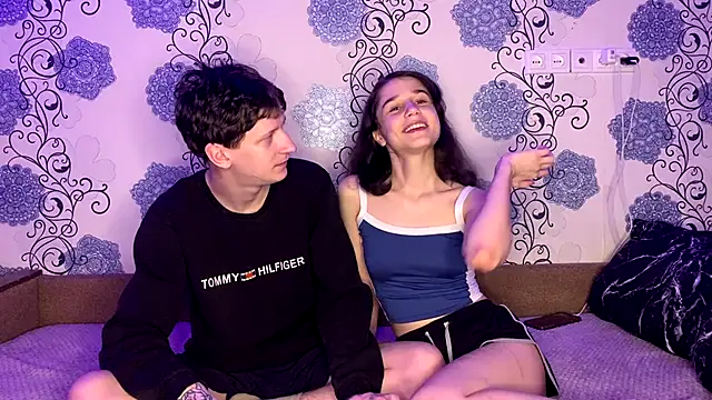 baby lesi online show from 2, 12, 2025