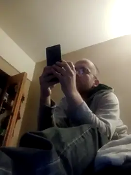 Snapshot of taterae chatting on 4, 11, 2025 taterae online show from 4, 11, 2025