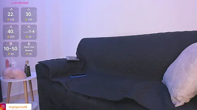 Angelgarcia  online show from 23, 10, 2025