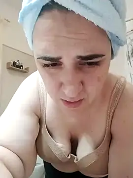 Snapshot of Dolcecurvy chatting on 9, 11, 2025 Dolcecurvy online show from 9, 11, 2025