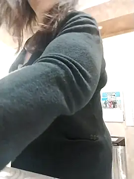 Snapshot of Dolcecurvy chatting on 15, 11, 2025 Dolcecurvy online show from 15, 11, 2025