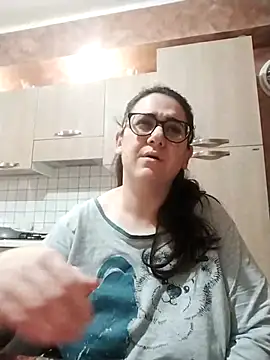 Snapshot of Dolcecurvy chatting on 17, 12, 2025 Dolcecurvy online show from 17, 12, 2025