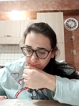 Dolcecurvy online show from 15, 3, 2026