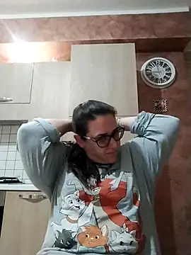 Dolcecurvy online show from 5, 4, 2026