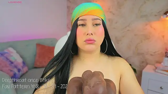 Leaa Cox online show from 17, 12, 2025