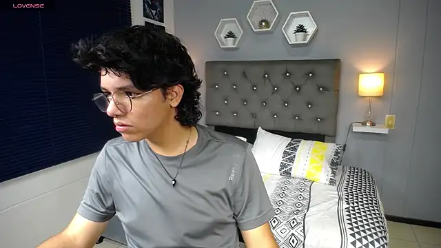 Snapshot of cheryl_bohareal chatting on 24, 2, 2025 cheryl bohareal online show from 24, 2, 2025