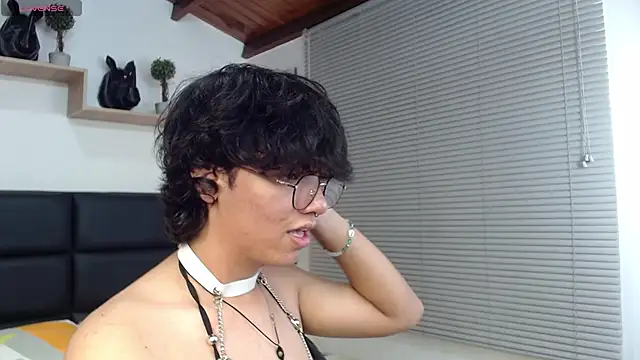 Snapshot of cheryl_bohareal chatting on 6, 3, 2025 cheryl bohareal online show from 6, 3, 2025