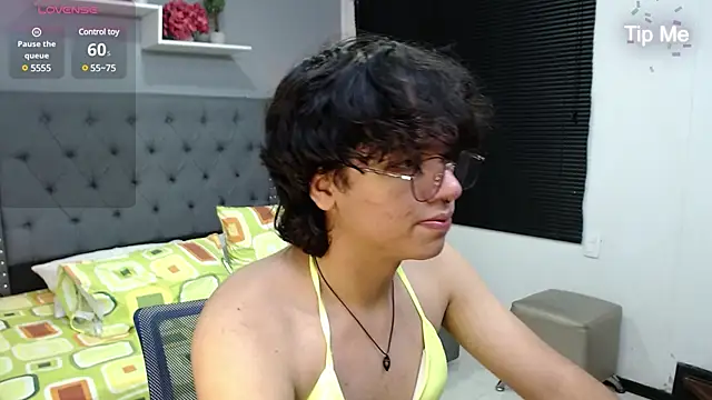 Snapshot of cheryl_bohareal chatting on 8, 3, 2025 cheryl bohareal online show from 8, 3, 2025