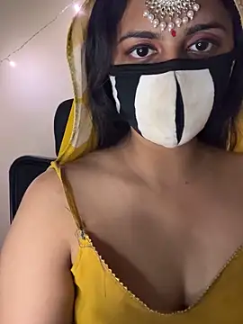 Dishasarmaa05 online show from 19, 4, 2026