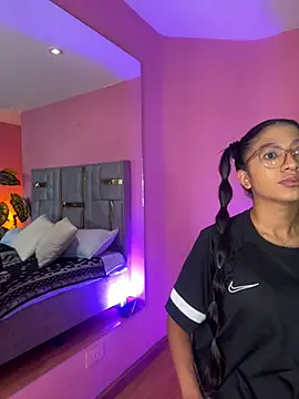 Tyla Ks online show from 19, 3, 2025