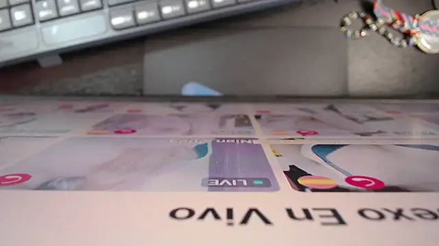 Mature 2025 online show from 7, 10, 2025