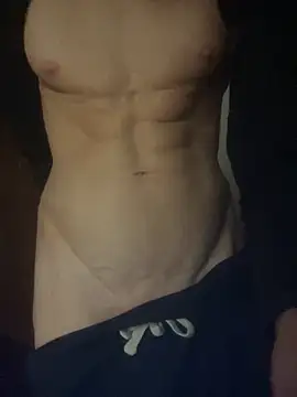 Snapshot of cazzone912025 chatting on 24, 10, 2025 cazzone912025 online show from 24, 10, 2025