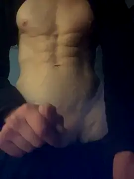 Snapshot of cazzone912025 chatting on 2, 12, 2025 cazzone912025 online show from 2, 12, 2025