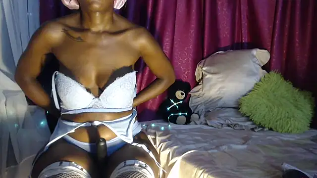 xxTatiannaxx online show from 5, 3, 2025