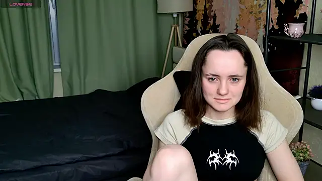 Snapshot of Luna_Loveee chatting on 15, 3, 2025 Luna Loveee online show from 15, 3, 2025