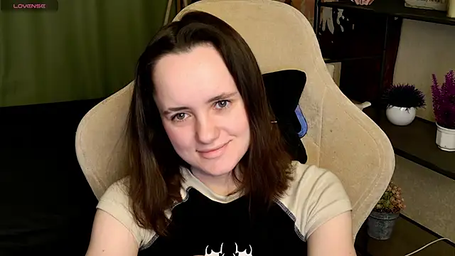 Snapshot of Luna_Loveee chatting on 17, 3, 2025 Luna Loveee online show from 17, 3, 2025