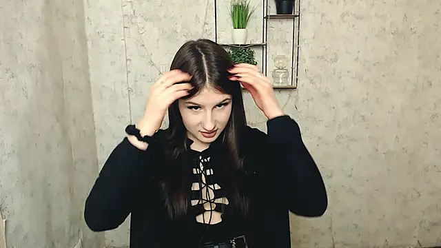 Snapshot of _MiaAngell chatting on 5, 3, 2025  MiaAngell online show from 5, 3, 2025
