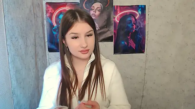 Snapshot of _MiaAngell chatting on 4, 12, 2025 MiaAngell online show from 4, 12, 2025