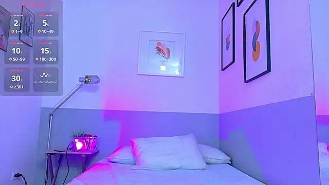 innocenthazel online show from 6, 10, 2025