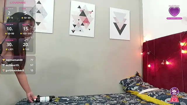 innocenthazel online show from 15, 2, 2026