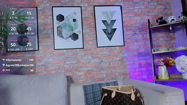 Lucia Brown  online show from 15, 9, 2025