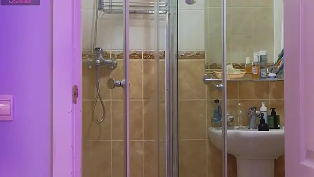 Snapshot of Diana_West chatting on 22, 2, 2025 Diana West online show from 22, 2, 2025