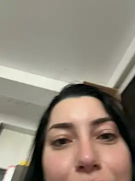 Snapshot of Mia_Splash chatting on 17, 4, 2026 Mia Splash online show from 17, 4, 2026