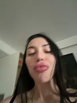 Snapshot of Mia_Splash chatting on 30, 4, 2026 Mia Splash online show from 30, 4, 2026