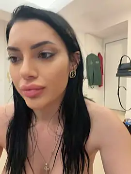 Snapshot of Mia_Splash chatting on 28, 5, 2026 Mia Splash online show from 28, 5, 2026