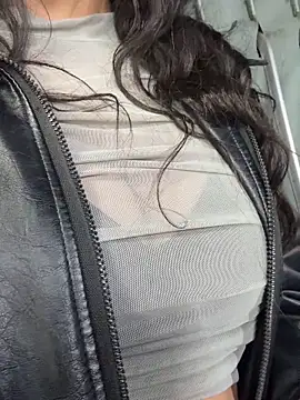 Anniie  Evans online show from 8, 10, 2025