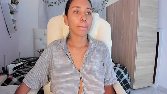 Emma lorense22 online show from 27, 11, 2025