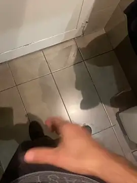 mikekmi21 online show from 20, 2, 2025