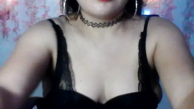 Snapshot of shashel5 chatting on 3, 11, 2025 shashel5 online show from 3, 11, 2025