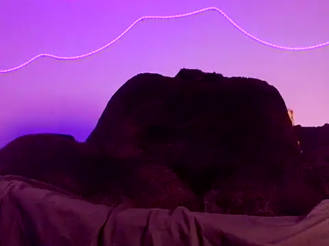 Snapshot of MsBootyBoop chatting on 4, 12, 2025 MsBootyBoop online show from 4, 12, 2025