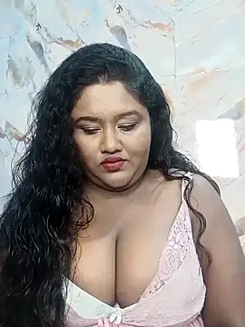 Snapshot of horny_diana chatting on 4, 10, 2025 horny diana online show from 4, 10, 2025