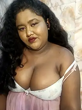 Snapshot of horny_diana chatting on 14, 11, 2025 horny diana online show from 14, 11, 2025