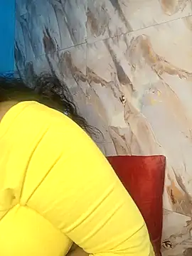 Snapshot of horny_diana chatting on 15, 11, 2025 horny diana online show from 15, 11, 2025