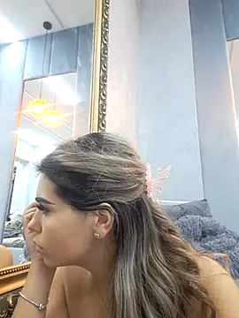 Snapshot of Bella_Posh chatting on 22, 10, 2025 Bella Posh online show from 22, 10, 2025