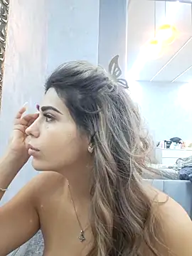 Snapshot of Bella_Posh chatting on 30, 10, 2025 Bella Posh online show from 30, 10, 2025