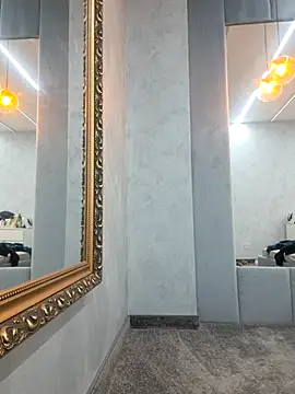 Snapshot of Bella_Posh chatting on 1, 11, 2025 Bella Posh online show from 1, 11, 2025