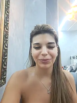 Snapshot of Bella_Posh chatting on 2, 12, 2025 Bella Posh online show from 2, 12, 2025