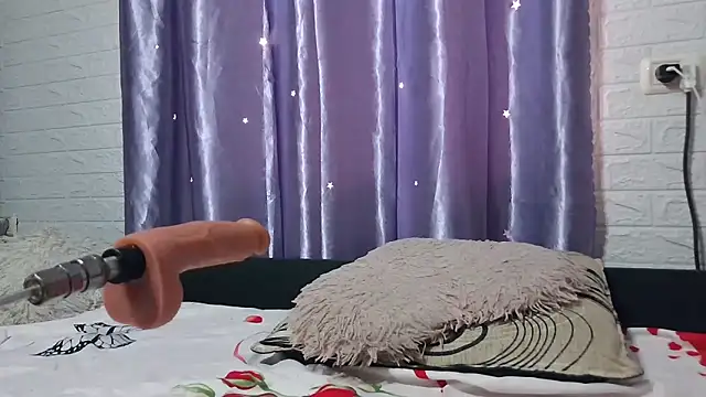 Snapshot of Ramona870 chatting on 4, 4, 2026 Ramona870 online show from 4, 4, 2026