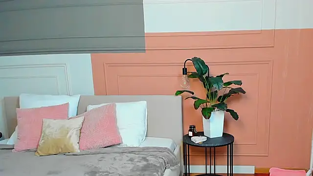 Snapshot of _BunnyDollStella_ chatting on 12, 3, 2025 BunnyDollStella online show from 12, 3, 2025