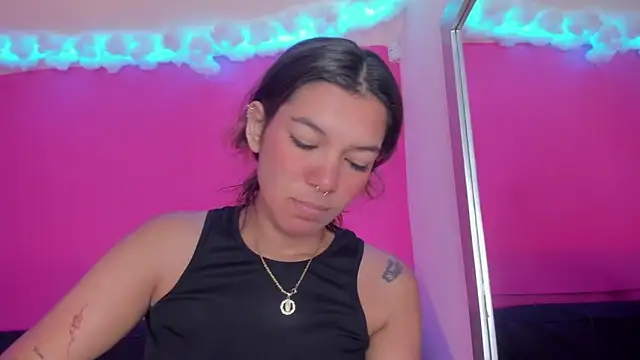 violett 24  online show from 5, 3, 2025